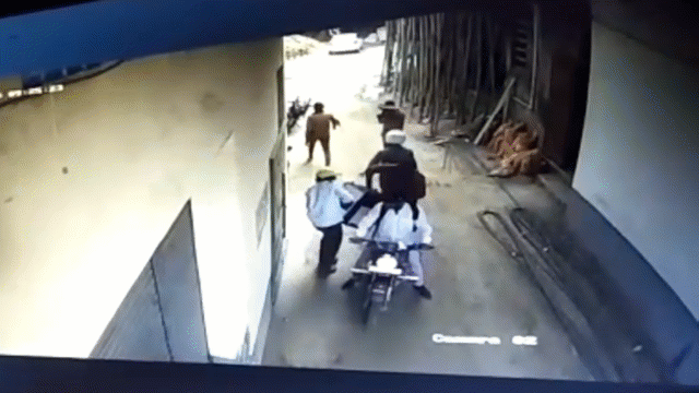 video cuop ngan hang vat lon voi chien loi pham nang ky