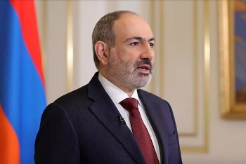 thu tuong armenia tu chuc toan bo thanh vien noi cac cung co dong thai tuong tu