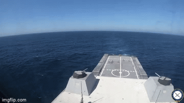 Hải quân Mỹ trang bị tên lửa siêu vượt âm cho tàu khu trục Zumwalt