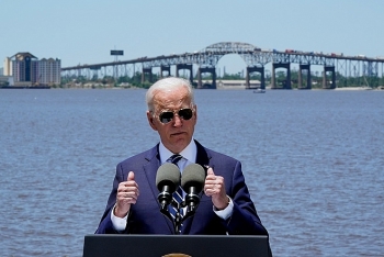 ong biden thuc phe cong hoa som thong qua ke hoach 23 nghin ty usd