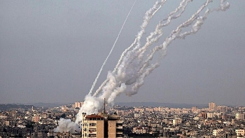 hamas ban ten lua vao israel sau toi hau thu