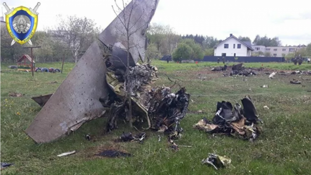 hai phi cong belarus thiet mang sau khi may bay huan luyen chien dau yak 130 roi
