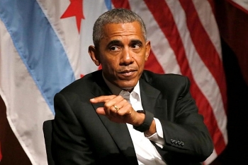 cuu tong thong obama lan dau len tieng ve ufo