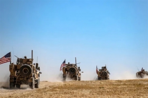 Trực thăng và 4 xe bọc thép Nga đẩy lui đoàn xe quân sự Mỹ tại Syria