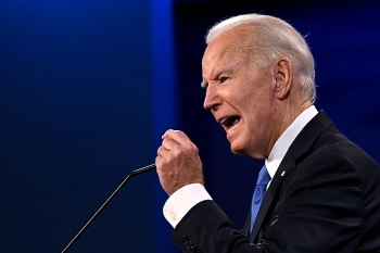 ong biden se sat canh cung chau au doi pho thach thuc tu nga