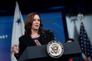 pho tong thong my kamala harris lan dau cong du nuoc ngoai