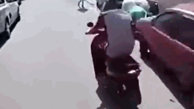 video canh sat truy duoi tung cuoc ha guc ten trom nhu phim