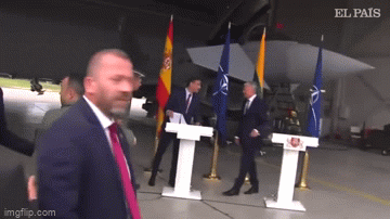 may bay quan su nga dot ngot hoat dong o kaliningrad chien co nato lap tuc xuat kich