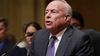 tong thong my sa thai nguoi dung dau co quan an sinh xa hoi