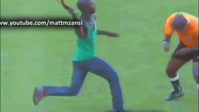 video cdv qua khich dot ngot lao vao san cam ken vut trong tai