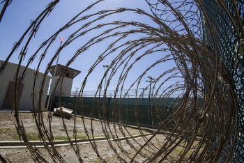 chinh quyen biden chuyen tu nhan dau tien khoi trai giam guantanamo