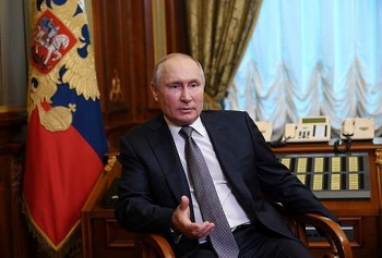 tong thong putin muon nang tuoi phuc vu cua cac tuong linh nguyen soai va do doc nga