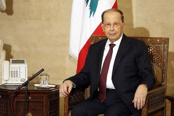 Tổng thống 85 tuổi của Lebanon quyết không từ chức dù cả chính phủ đã "trả ghế"