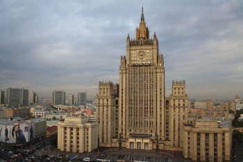Moscow triệu đại sứ Hà Lan vì thiết bị gián điệp có trong xe tùy viên quân sự Nga