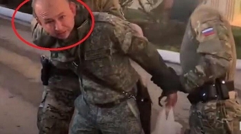 Cận cảnh thời khắc Nga phục kích "tóm sống" binh sĩ lực lượng tên lửa vì nghi tuồn bí mật cho Ukraine