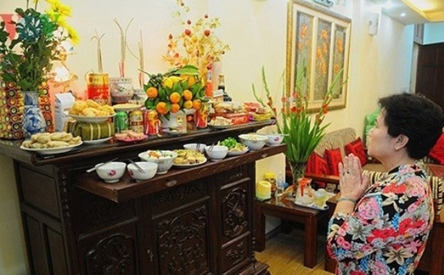 Văn khấn cúng tổ tiên Rằm tháng 7 năm 2020 chuẩn nhất