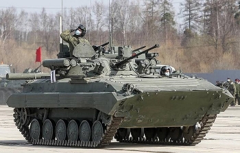 nga dieu dong 17 xe chien dau bo binh bmp 2m toi tajikistan chuan bi tap tran