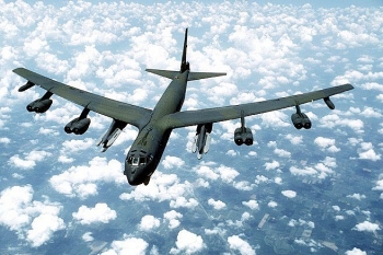 Taliban tìm cách hạ máy bay ném bom chiến lược B-52 của Mỹ