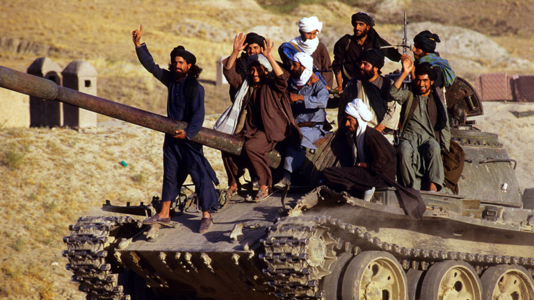 taliban gianh them mot thu phu o afghanistan sau khi quan chuc dia phuong dau hang