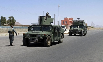 taliban kiem soat 65 lanh tho afghanistan tiep tuc de doa chiem 11 tinh khac