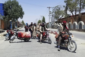 taliban tiep tuc kiem soat them 2 thanh pho lon o afghanistan
