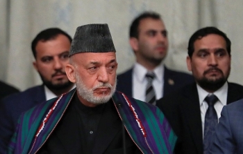 cuu tong thong afghanistan bat ngo gap chi huy taliban
