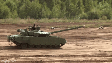 Bộ trưởng Quốc phòng Nga đích thân cầm lái xe tăng T-80BVM