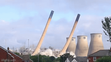 Video: Anh hủy nổ 2 ống khói từng "thống trị bầu trời" West Yorkshire