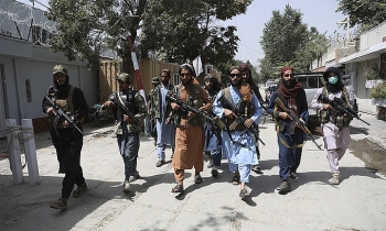 taliban danh dap nhan vien lien hop quoc