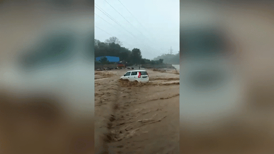 camera giao thong xe suv bi lu du cuon troi lenh denh hon 400km