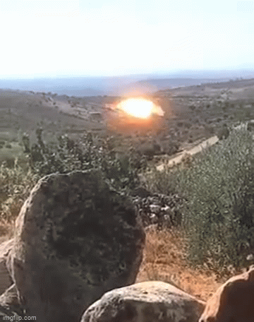 video nga tan cong khung bo o syria bang dan nhiet ap