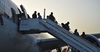 mot nguoi afghanistan duoc giai cuu tu kabul bi bat o anh nghi la gian diep cua taliban