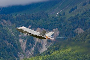 Paris nổi đóa với Thụy Sĩ vì "lòng vòng" vụ bỏ Rafale của Pháp để mua F-35 Hoa Kỳ
