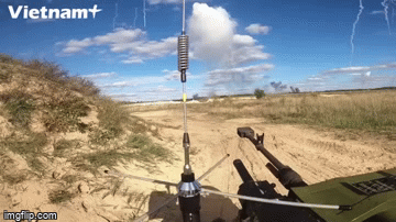 sung sot chung kien dan robot cua nga xa dan ban ten lua nhu mua