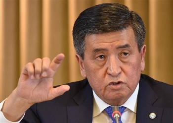 tong thong kyrgyzstan san sang tu chuc khi noi cac moi duoc thanh lap
