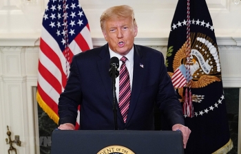 de xuat 1800 ty usd cua ong trump vap phai su chinh trich o ca hai dang