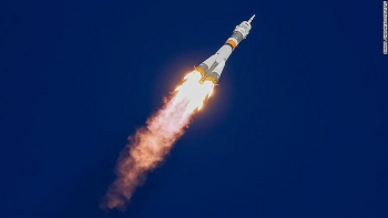 Video: Tách khỏi tên lửa phóng, tàu vũ trụ Nga chở 3 nhà phi hành thẳng tiến tới trạm ISS