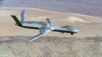 uav doi hoa luc bat ngo loat quan thanh chien o syria bo mang