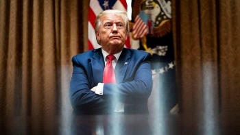 facebook go bo 4 cac quang cao ve chien dich tranh cu cua ong trump