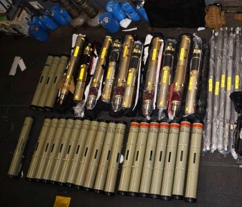 my tich thu kho ten lua khung cua iran khi dang duoc van chuyen tren bien