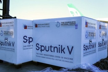 Nga đang căng sức đáp ứng đơn hàng vaccine Sputnik V