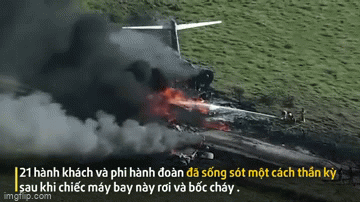 may bay chay thanh tro sau khi gap nan o texas 21 nguoi thoat chet hy huu