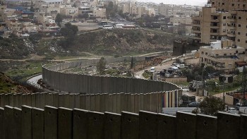 chinh quyen tong thong biden lan dau tien phan doi ke hoach mo rong cac khu dinh cu o bo tay