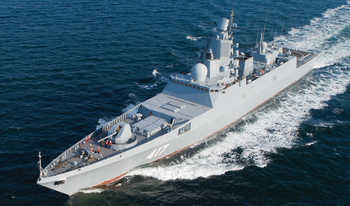 Chiến hạm Nga mang tên lửa Kalibr di chuyển qua Bosphorus để tới Địa Trung Hải