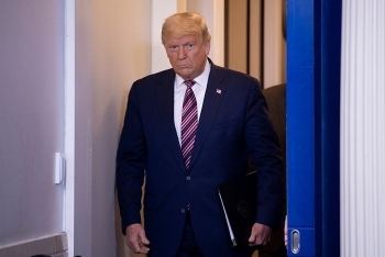 chien dich cua ong biden doa san sang ho tong ong trump roi nha trang