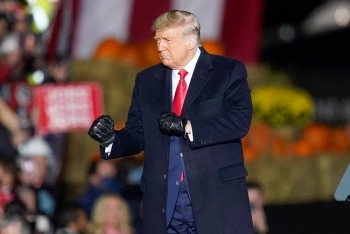 tong thong trump tiet lo se cong bo du lieu gay soc ve diem nong bau cu nevada