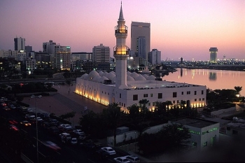 phap len an viec nem thiet bi no tu che vao le tuong niem the chien ia hen nhat va phi ly