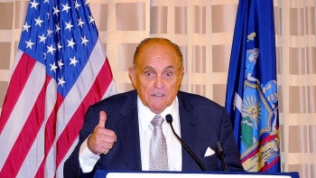 luat su cua ong trump dong dac tuyen bo ket qua bau cu se bi dao nguoc