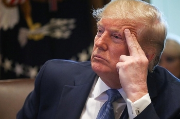 hop dong vu khi chuc ty usd trump doi dien nguy co bi chan dung truoc khi ong roi nhiem so