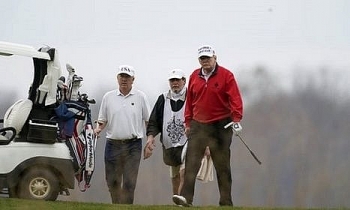 trump ung dung di choi golf giua phien hop truc tuyen g20